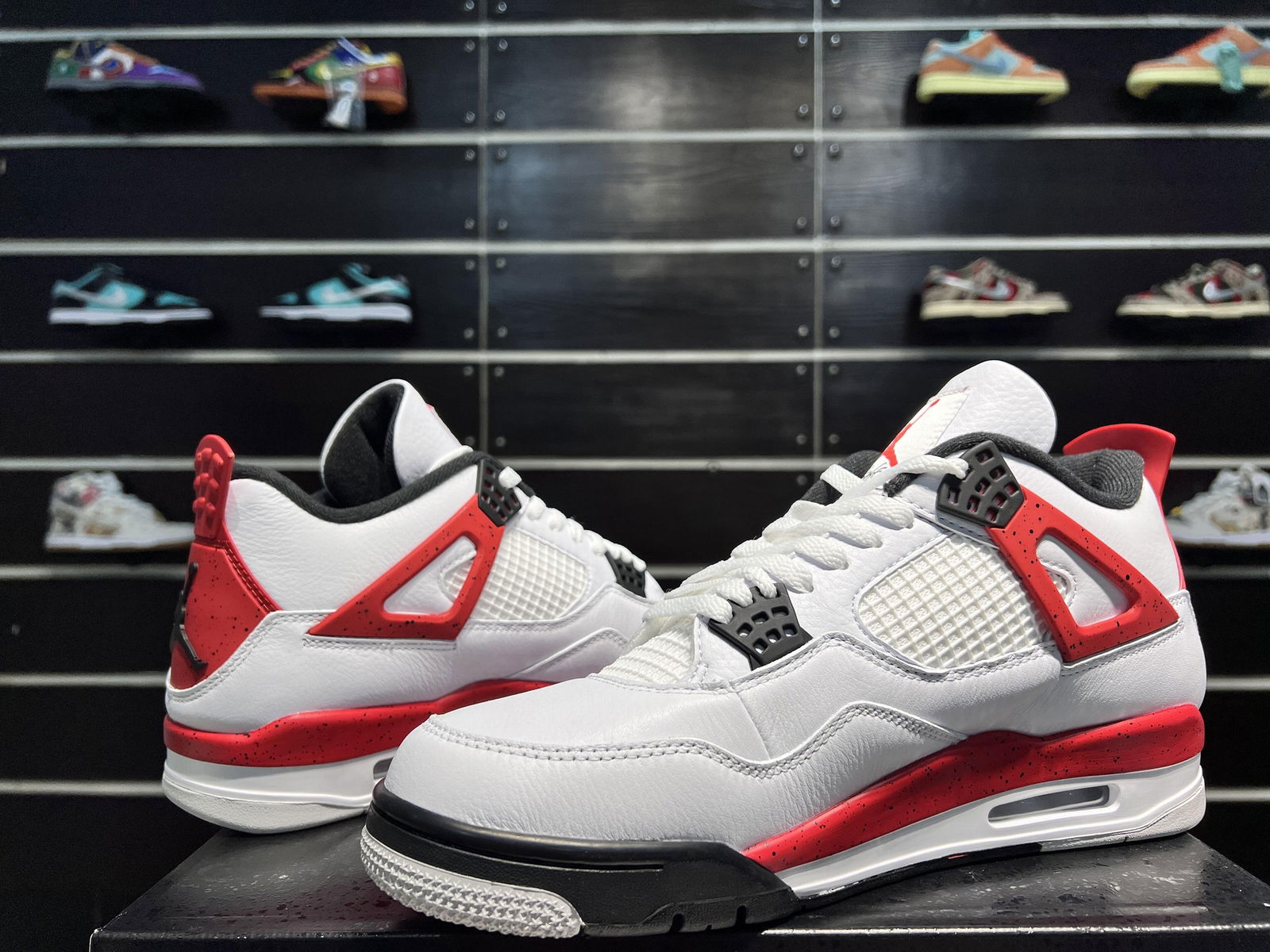 Hot shoes Air Jordan 4 Retro Red Cement men sneakers shoes basketball shoes 2