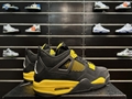 Wholesaler AJ 4  Air Jordan 4 Retro Thunder sneakers basketball shoes Dunk shoes