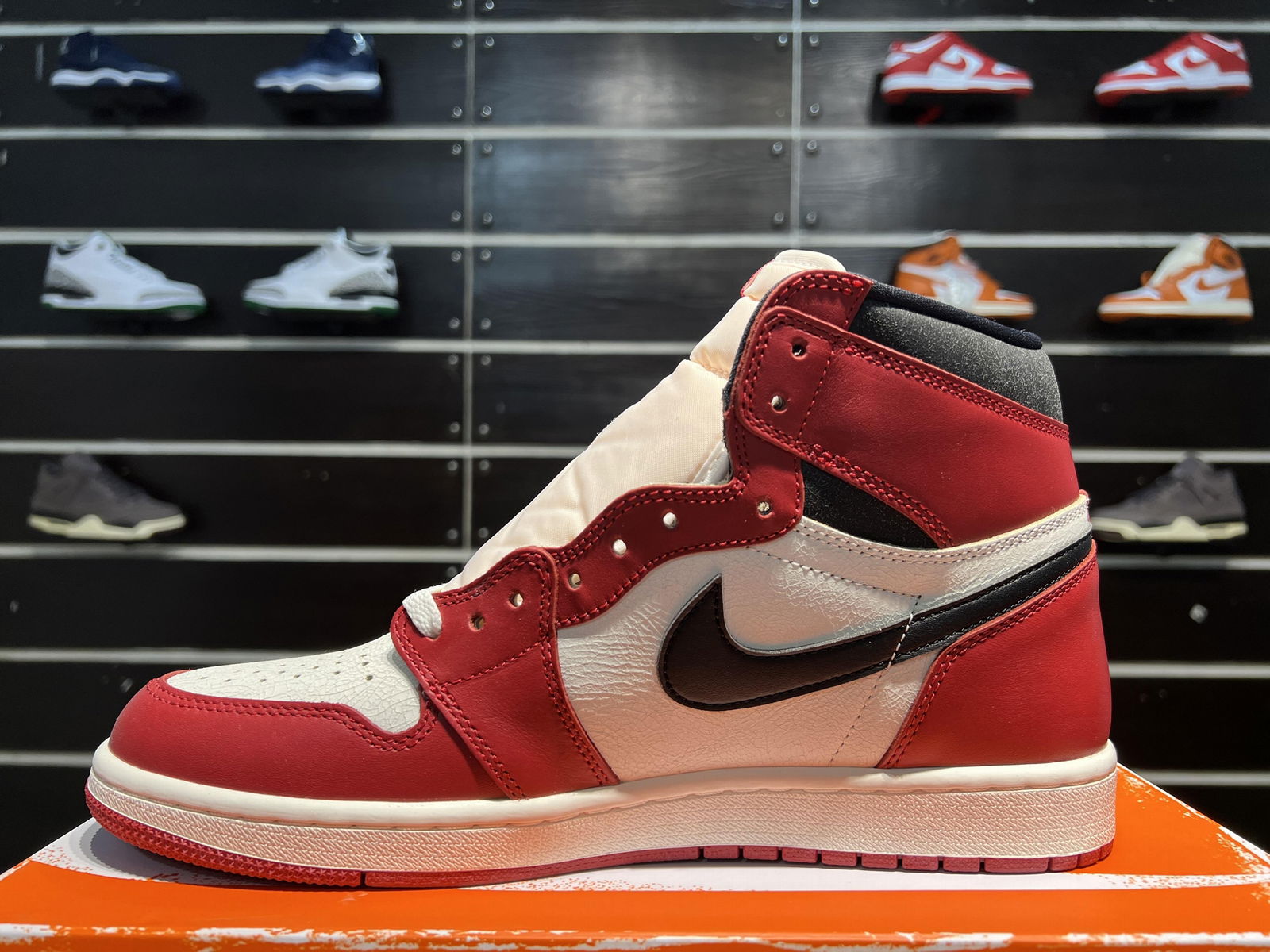 Air Jordan 1 Retro High OG Chicago Lost and Found Basketball Shoes Dunk shoes 