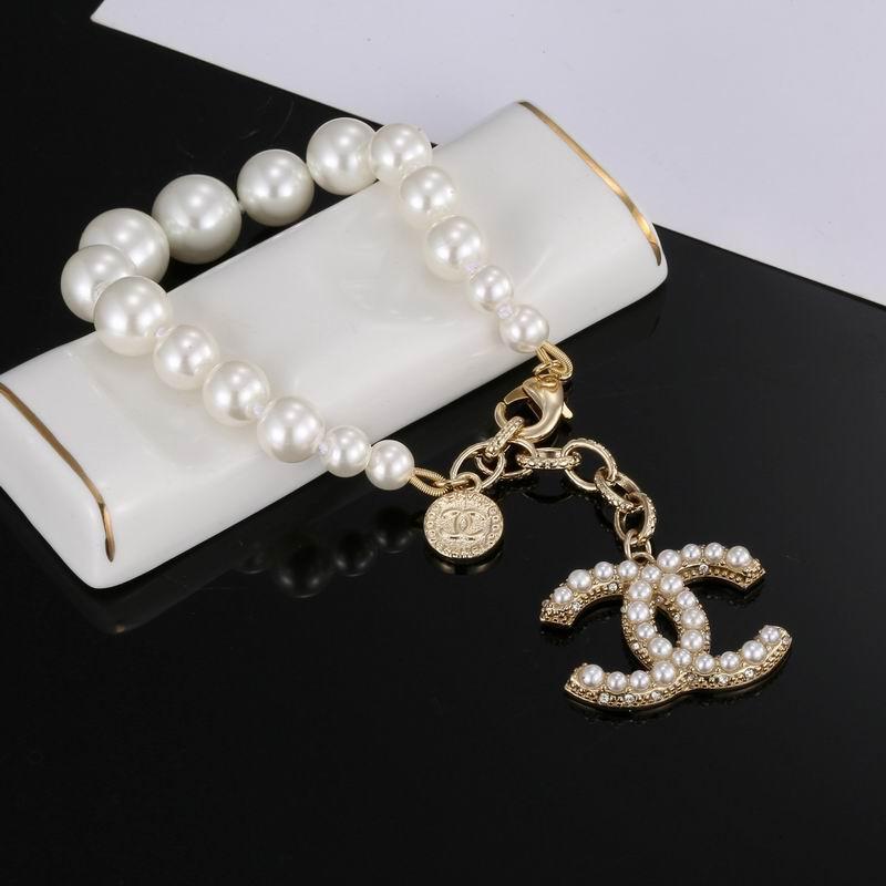 wholesale Interlocking Bracelet Gold/White/Crystal fashion pearl chain bracelet  20