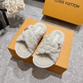 Wholesale newest  Louis Vuitton slipper woman Winter Fuzzy Indoor Slippers 