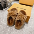 Wholesale newest  Louis Vuitton slipper woman Winter Fuzzy Indoor Slippers 