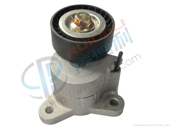 belt tensioner OE 04891595AA