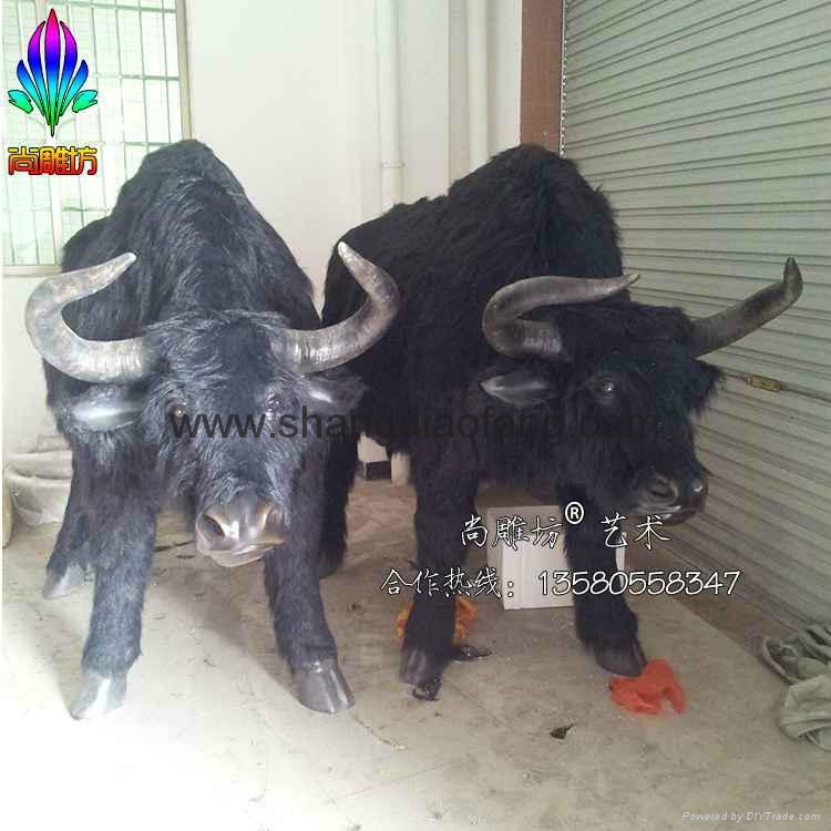 仿真仿铜动物玻璃钢雕塑  3
