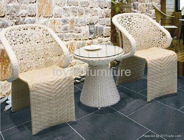 Simple Style Outdoor Leisure Rattan Wicker Moon Chair 2