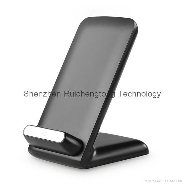 3-Coils Portable Universal Wireless Phone Charging Station 2