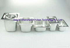 Stainless steel gastronorm containers