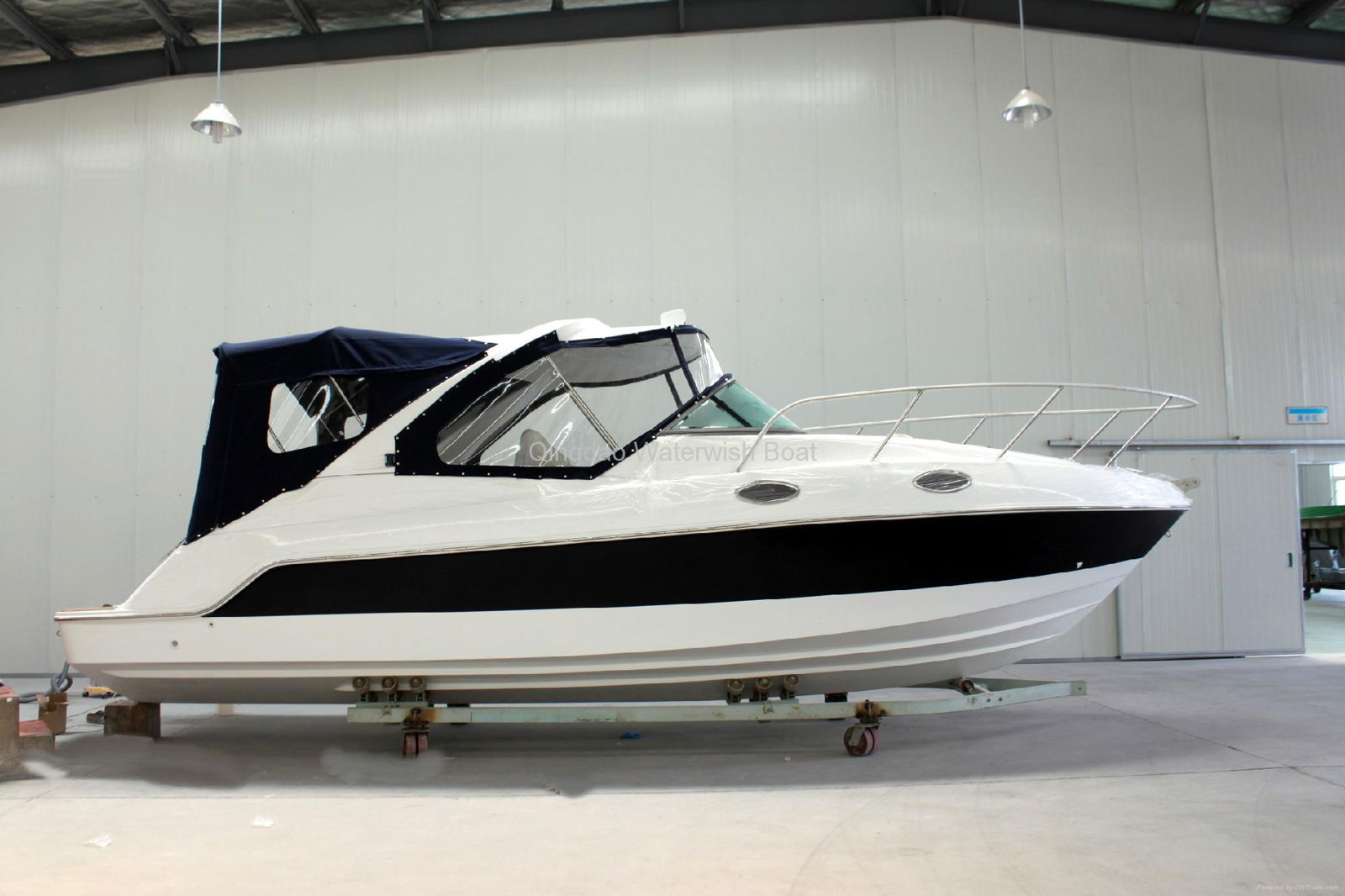 QD 27 CABIN Fiberglass Sport boat