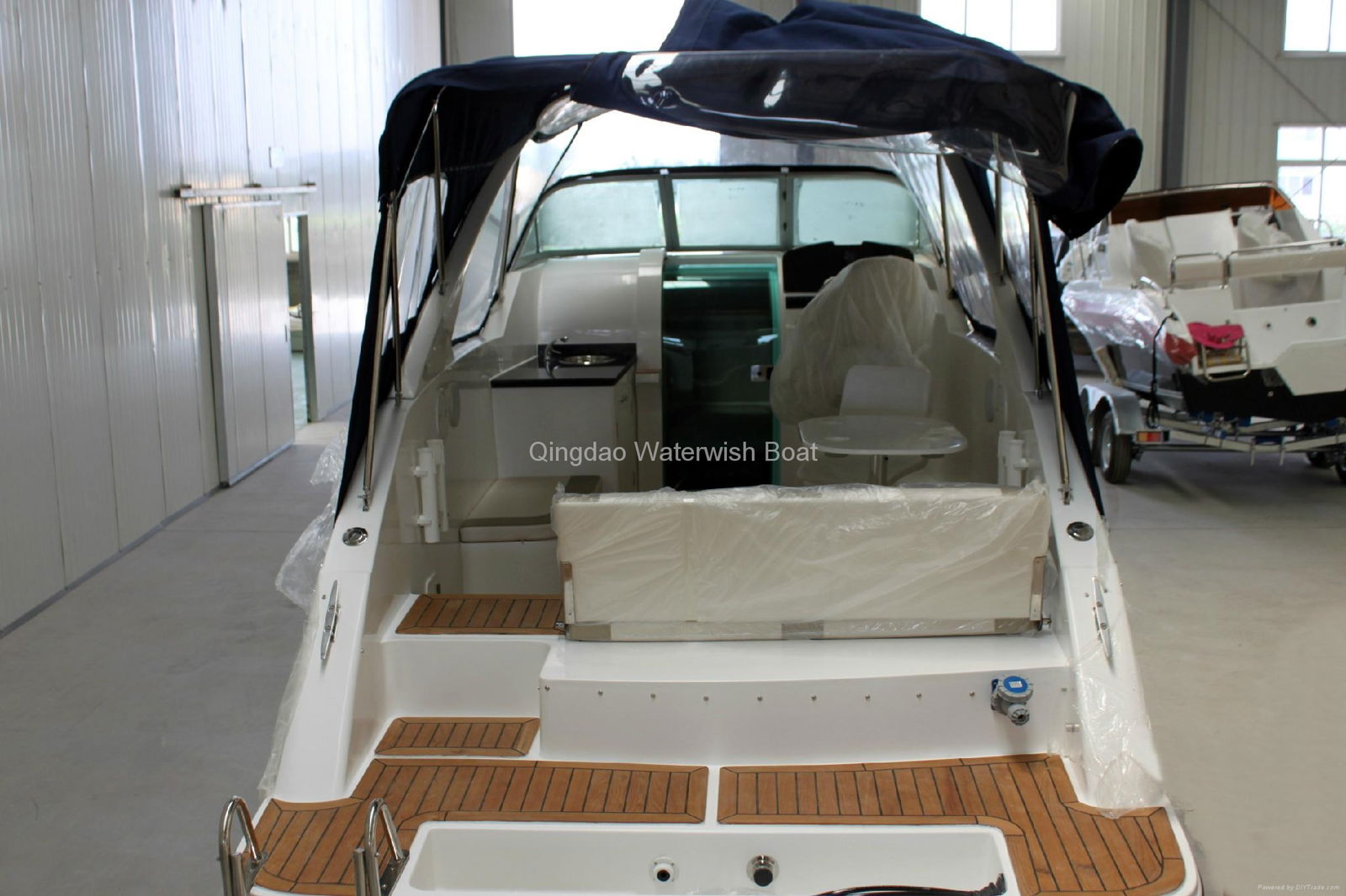 QD 27 CABIN Fiberglass Sport boat 4