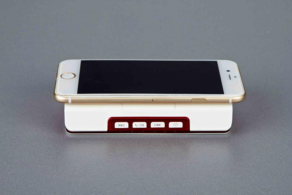 MINI bluetooth speaker with 5200mah power bank