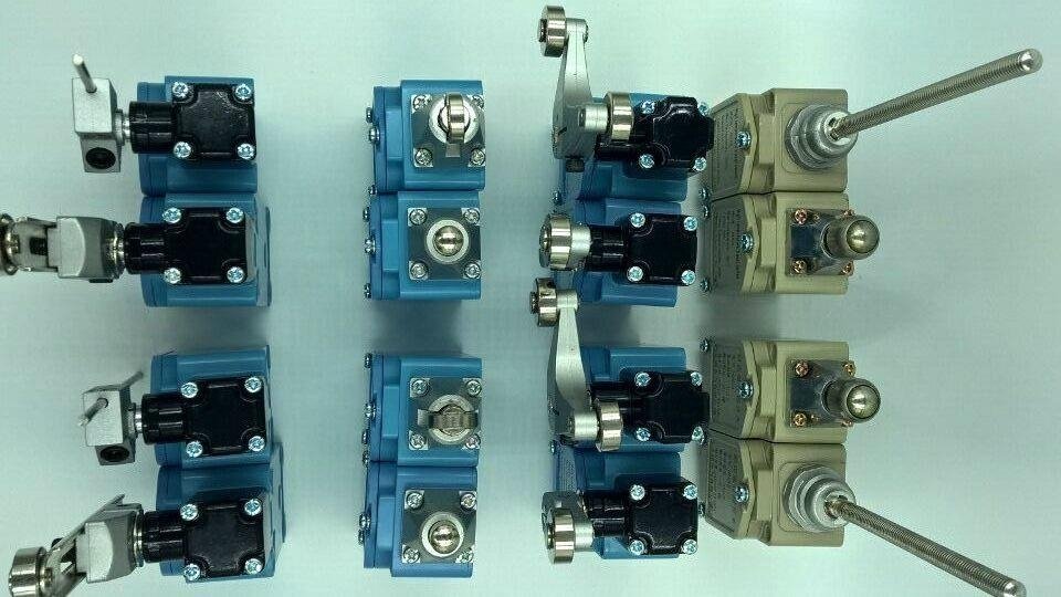 High temperature travel switch for high temperature equipment for steel mills 2