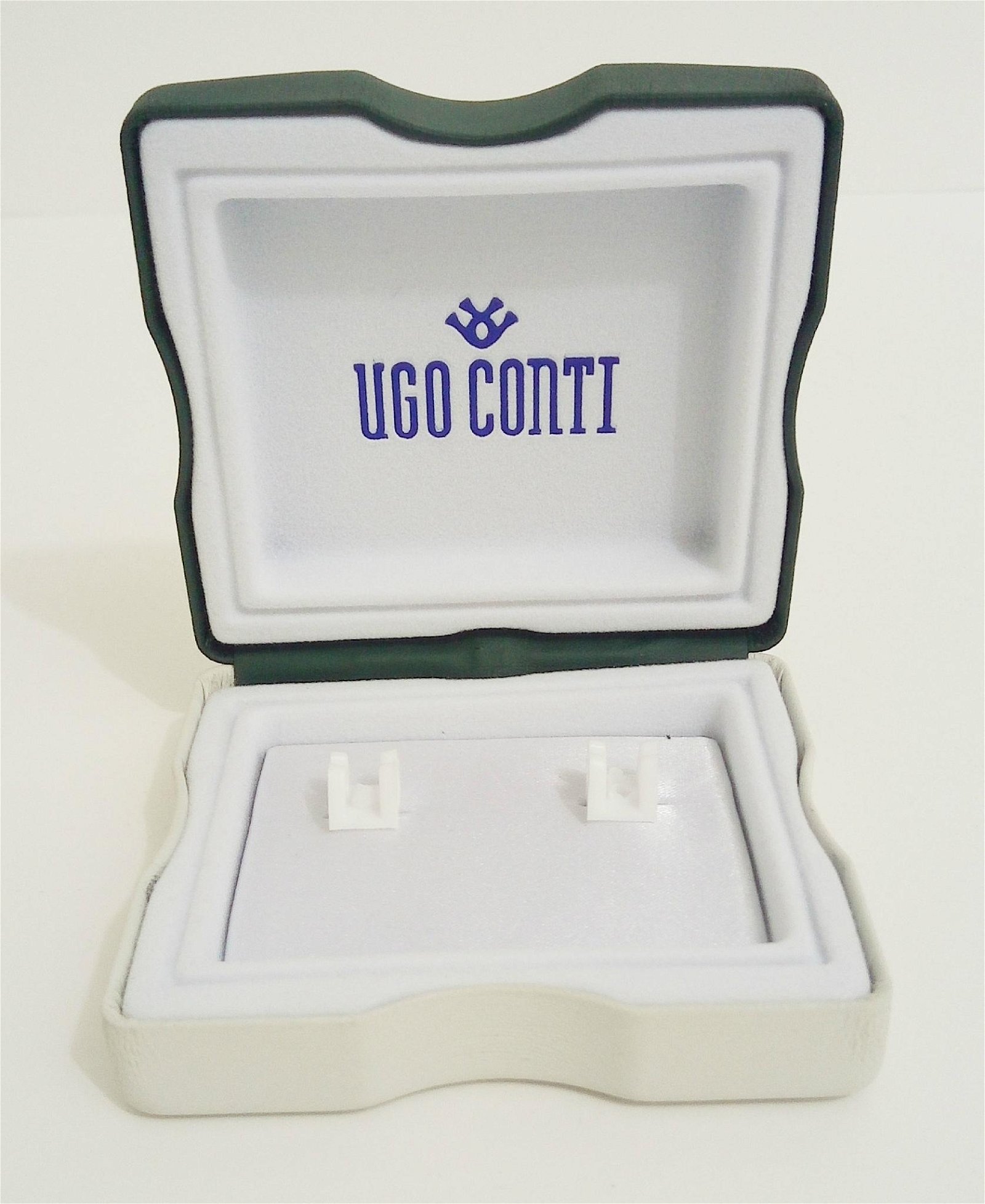 import cufflink box 4