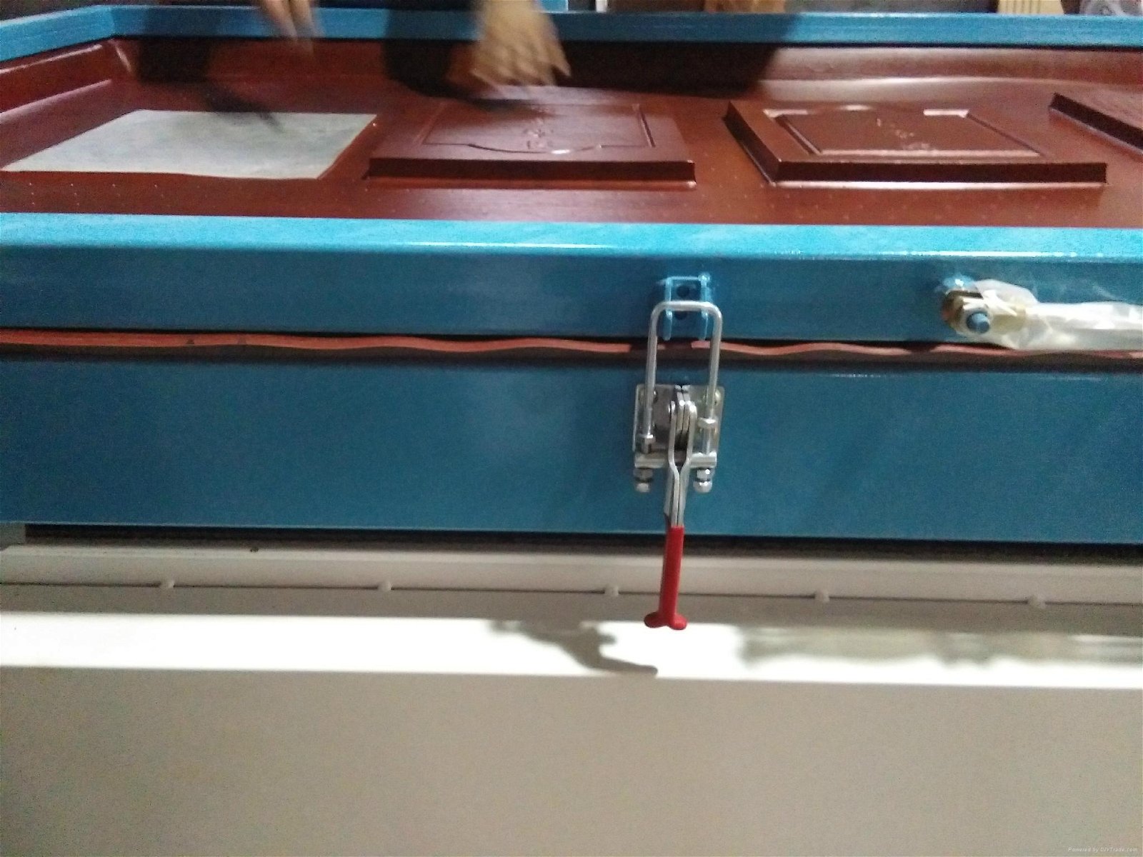 Vacuum membrane press machine for PVC wood door 5
