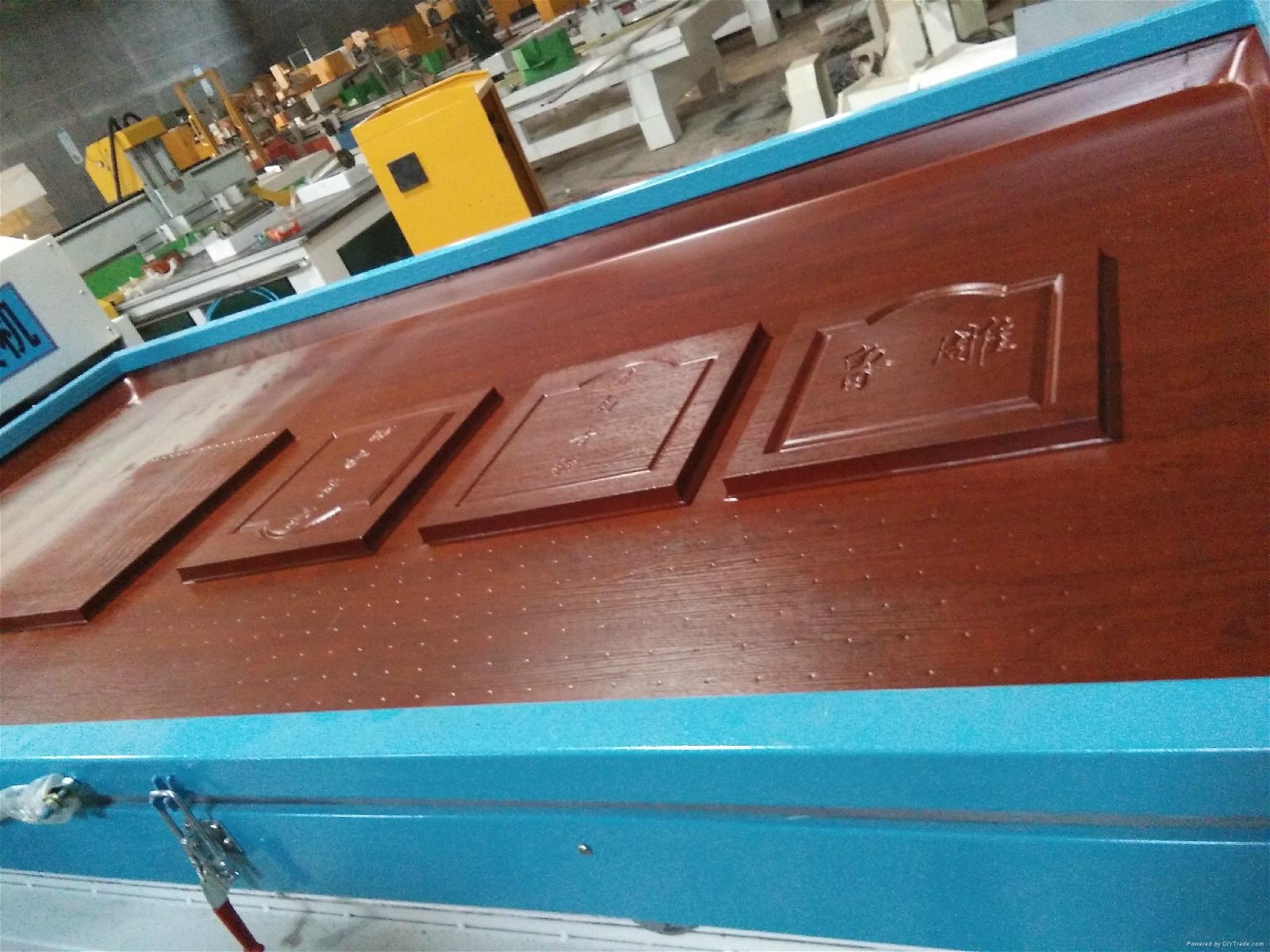 Vacuum membrane press machine for PVC wood door 4