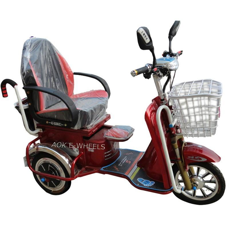 500W Motor Electric Mobility Scooter with LED Light and Basket 2