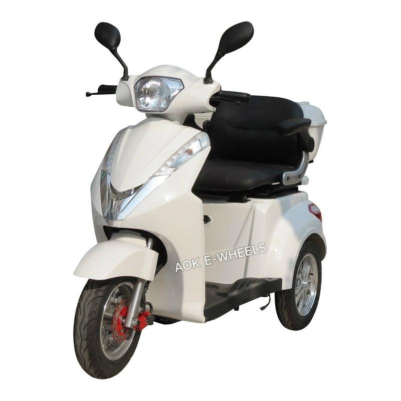 500W/700W Motor Disk Brake Electric  Mobility Scooter for Elder People 2