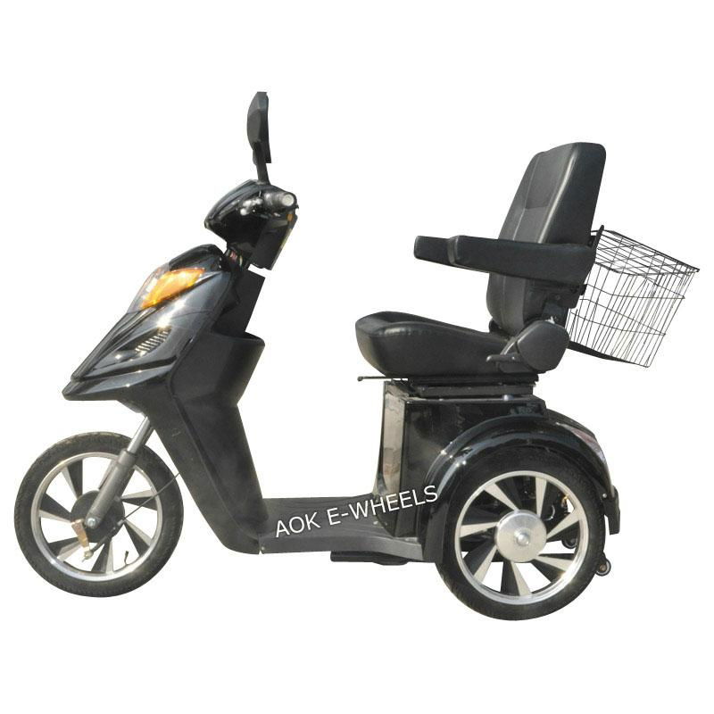 500W Motor Electric Mobility Scooter for Old People 3