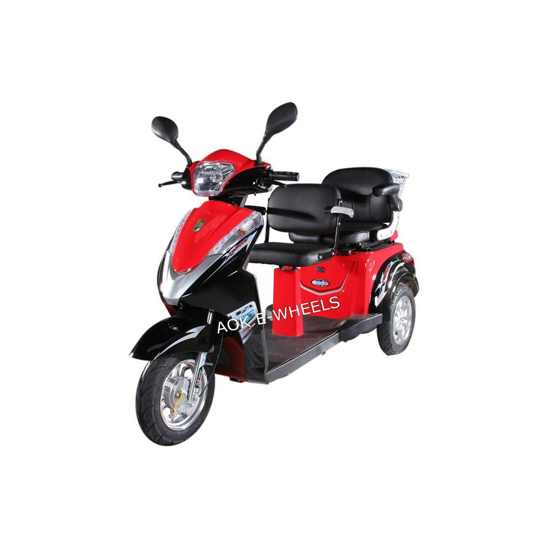 500W/700W Motor Electric Mobility Scooter with Double Deluxe Saddles 2