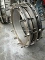 Double flange type metal dismantling joint 5