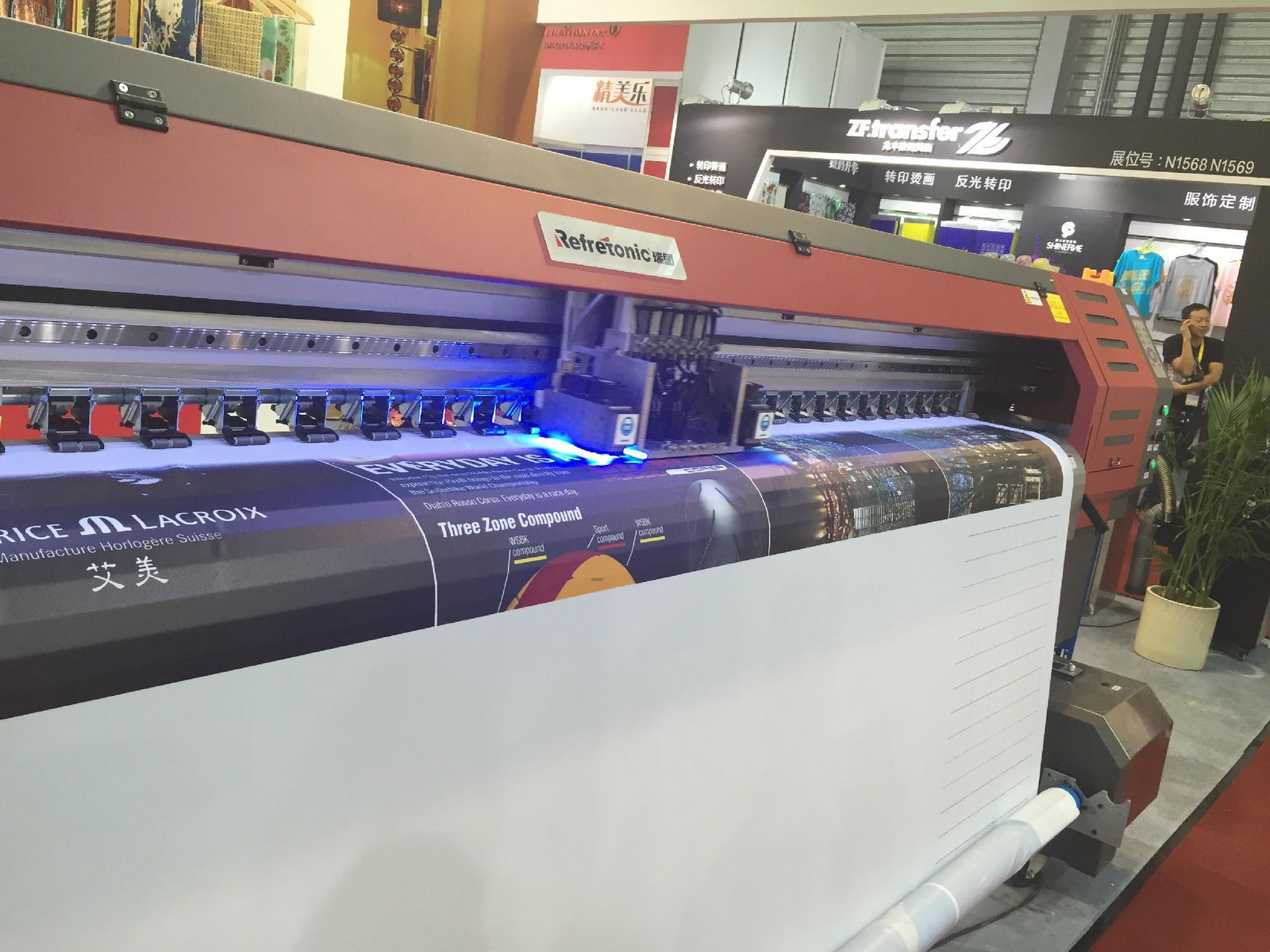 3.2m  Ricoh GEN5 UV printer , incredible printing quality   3