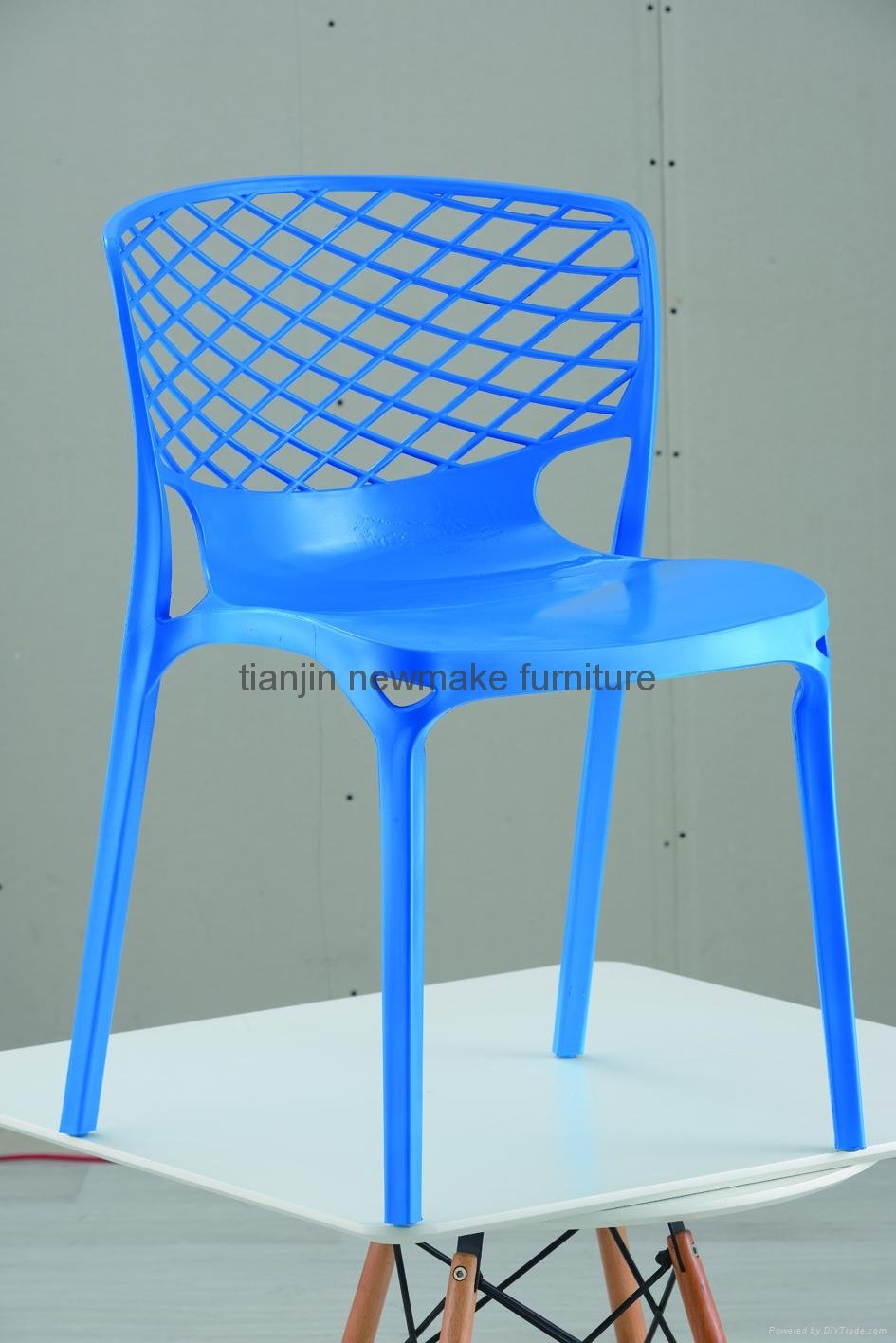 plastic leisure chairs 2