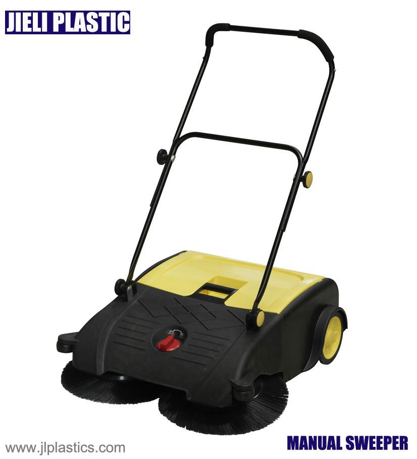 Mechanical manual sweeper 3