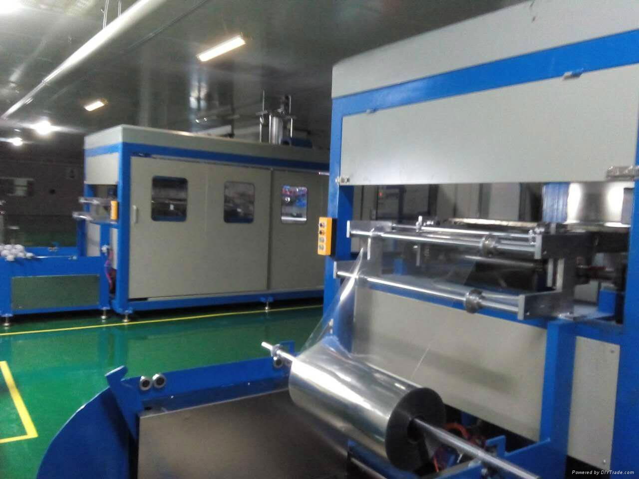 Guangzhou automatic vacuum molding machine 2