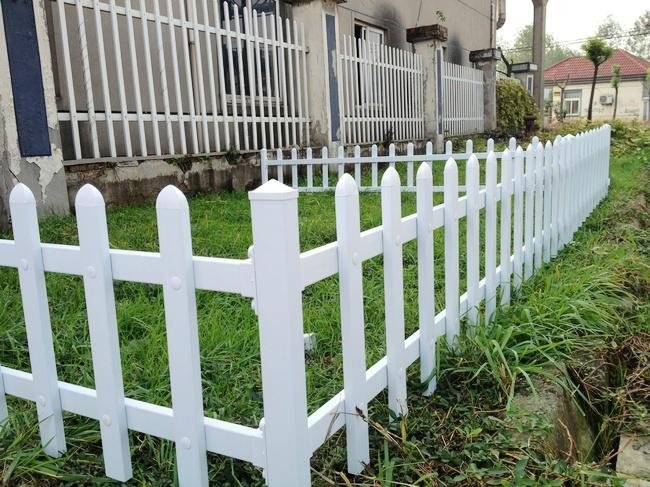 Shenzhen manufacturers selling PVC guardrail