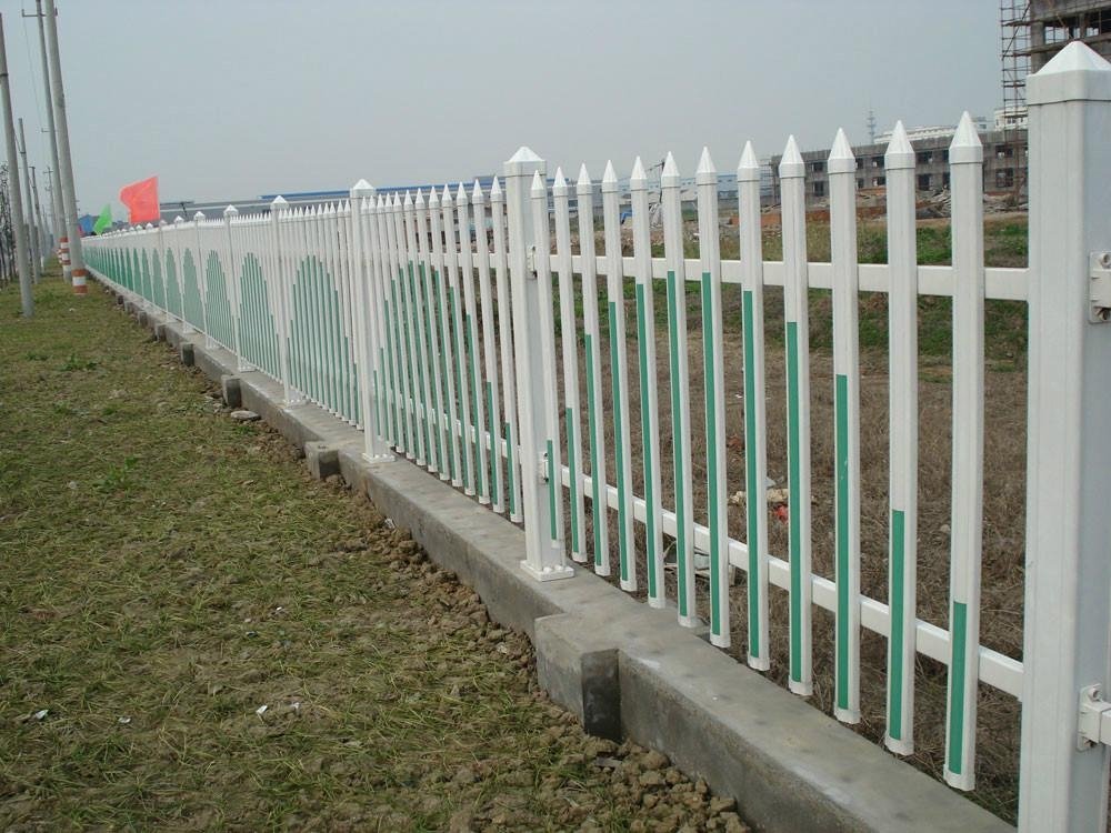 Shenzhen manufacturers selling PVC guardrail 4