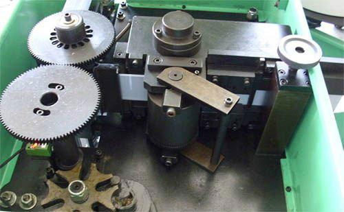  Slot liner Inserting machine 3