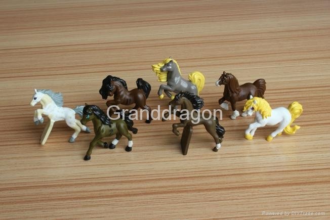 Variou types 2.5cm High Mini PVC animal toys