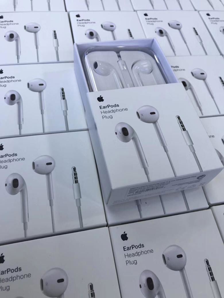 ORIGINAL Earpods 3.5mm Connector with Remote Talk Lightning Earphone MIC 4