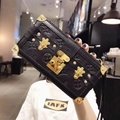 Retro Louis Vuitton Crossbody Leather Wallet Clutch Case Foldable Paris LV Shell