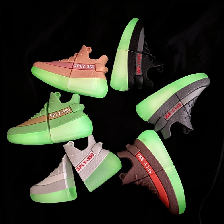  Noctilucent 3D Yeezy Sneaker Cover for Airpods2 Pro Luminous        Shoes Case