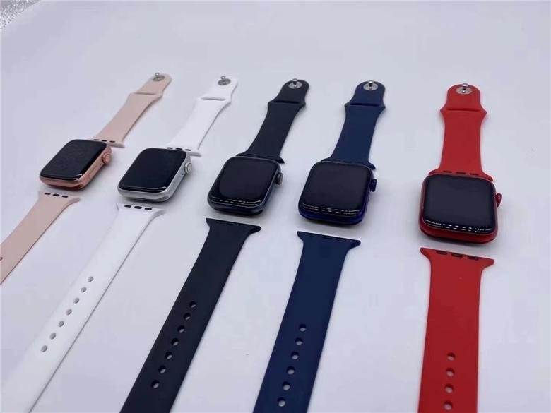 Replicas Bluetooth Smart iWatch Series 6 with Sports Silicone Watch Strap 2