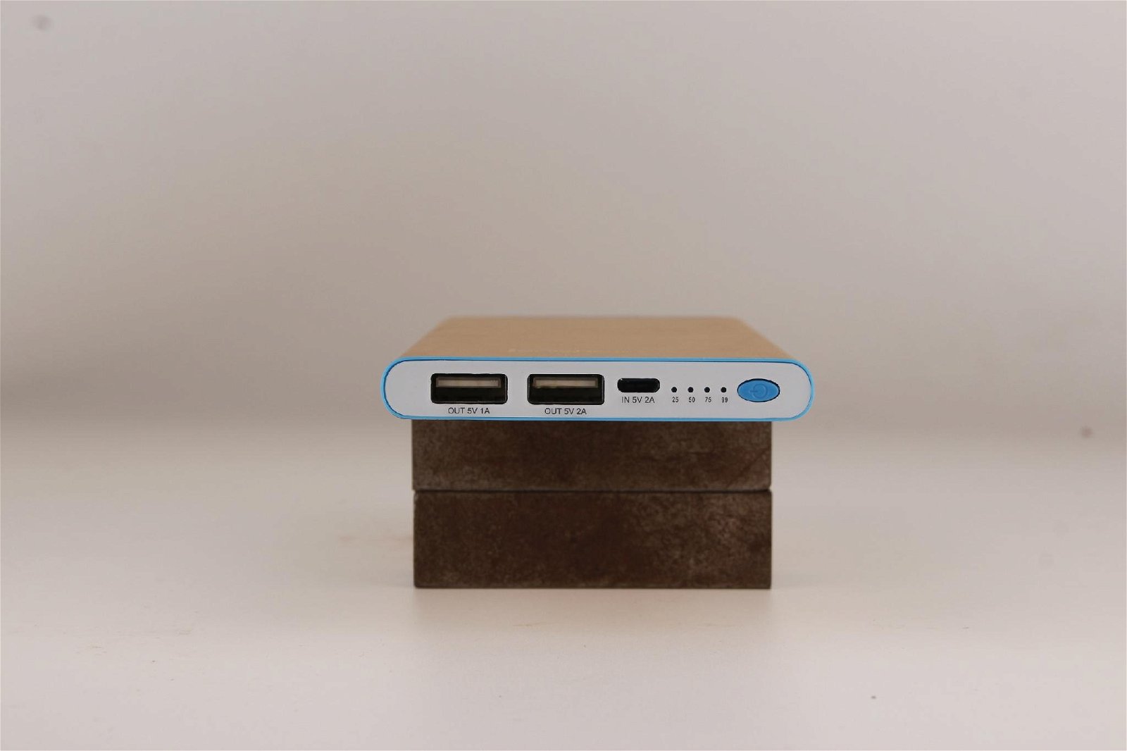 A grade ultra-thin polymers mobile power bank with led lamp 2
