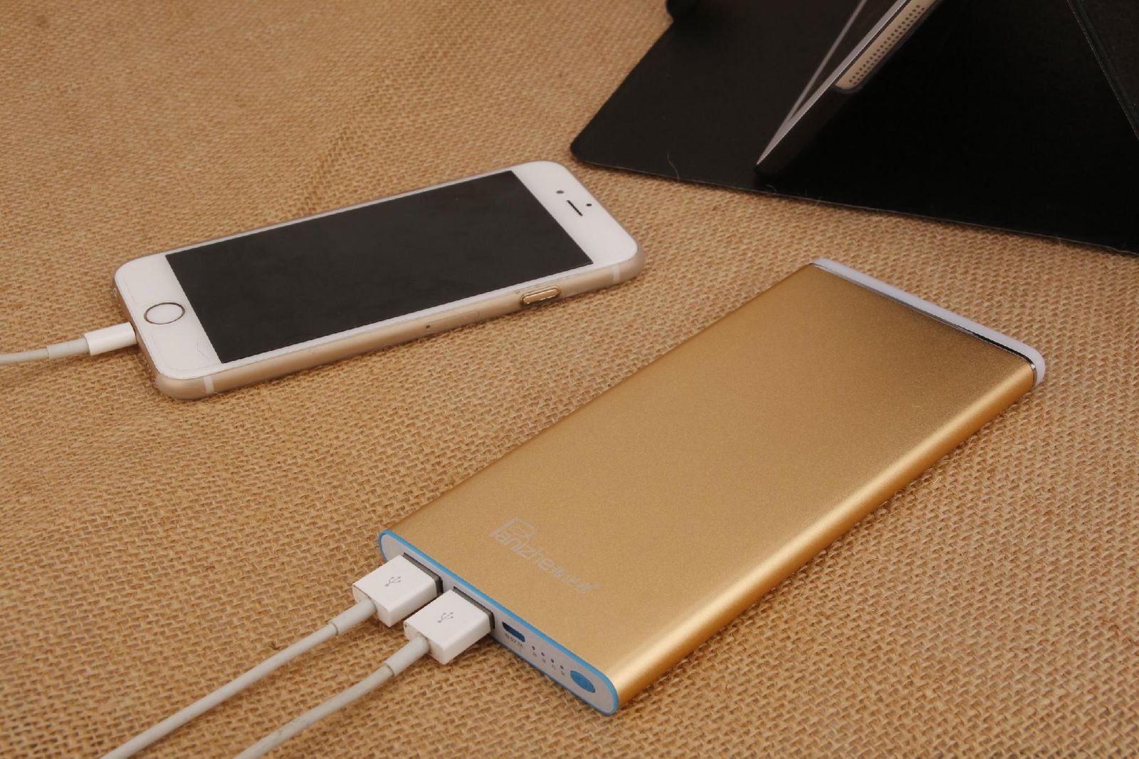 A grade ultra-thin polymers mobile power bank with led lamp 5