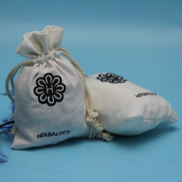 plain white cotton bag with embroidery logo pattern 