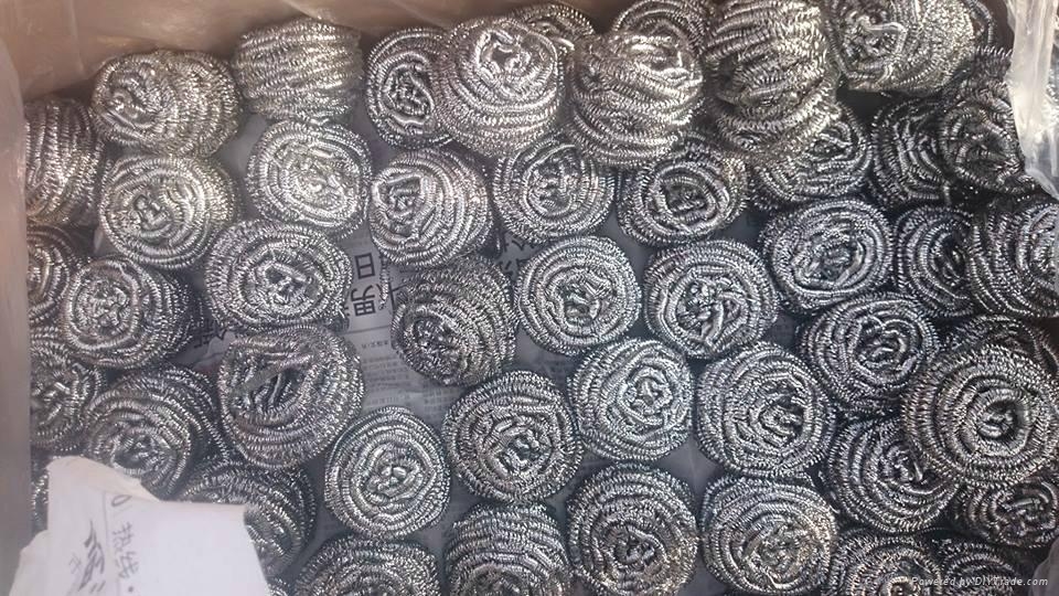 stainless steel and galvanzied spiral scourer  4