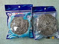 kitchen cleaning metal stainless steel and galvaznied scourer  1