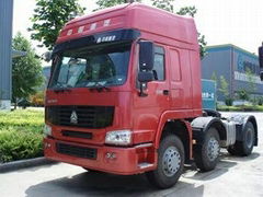 Cheap Sinotruk howo tractor truck  ZZ4257M3247C 