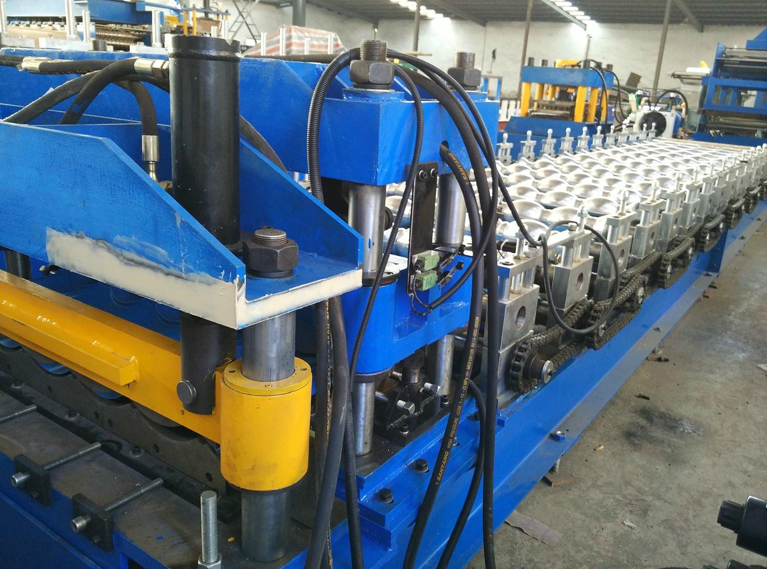 PPGI Sheet Roof Tile Roll Forming Machine 2