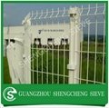 Hot galvanized curved wire mesh fence 3ft fence panels