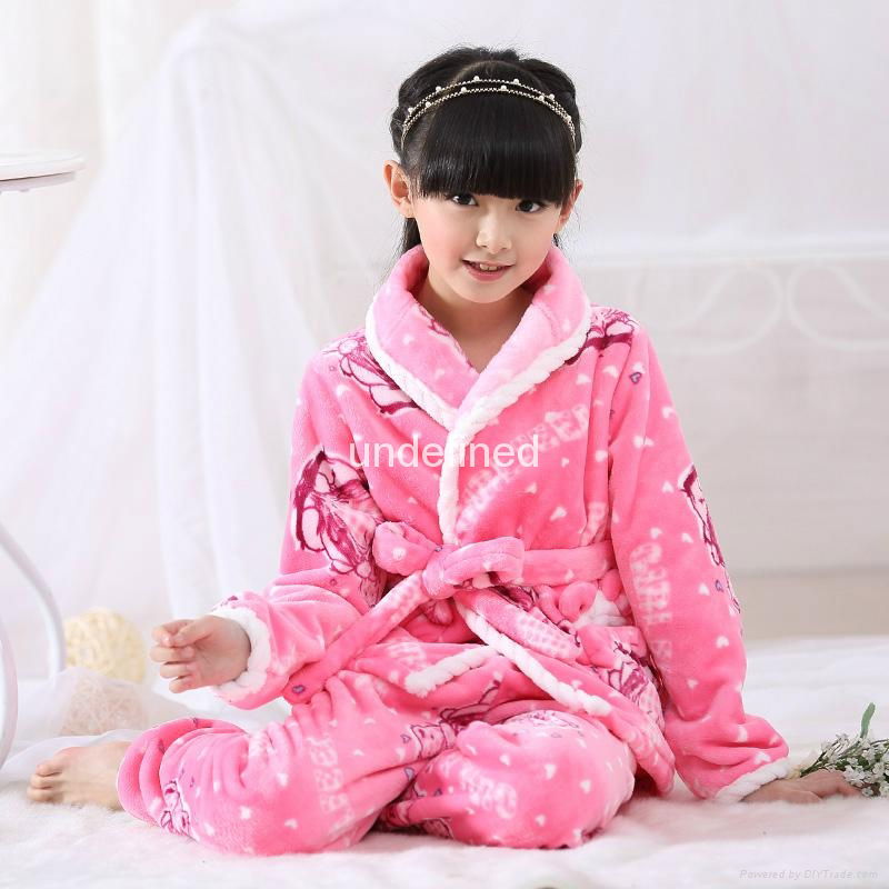    Winter Children's flannel pajamas girls pajamas suits tracksuit velvet lovely 2