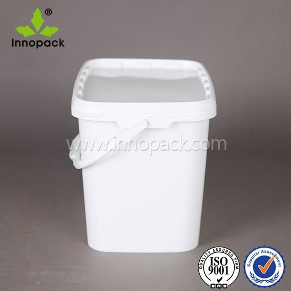 9L rectangular plastic pail with plastic lid and handle Innopack