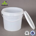 white hard plastic 5L plastic container with lid 1