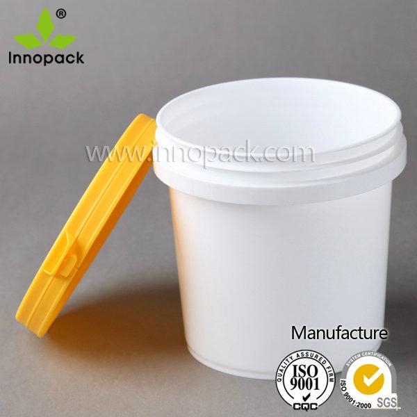 cheap buckets with lids