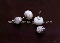 Pearl Earring