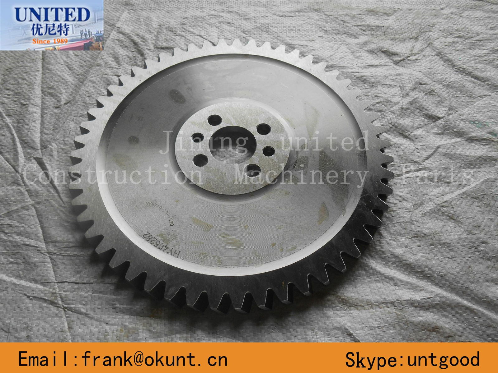 Pump Drive Gear 6710-23-4520 Shantui SD22 spare parts 2