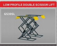 Low profile double platform scissor lift